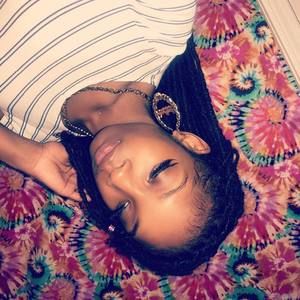 Meet your Posher, Deandra